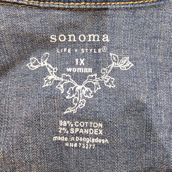 Women's Blue Denim Jacket - Picture 4 of 11